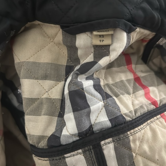 i grew out of it it’s missing a button but i got it for $650 around there - Picture 4 of 6